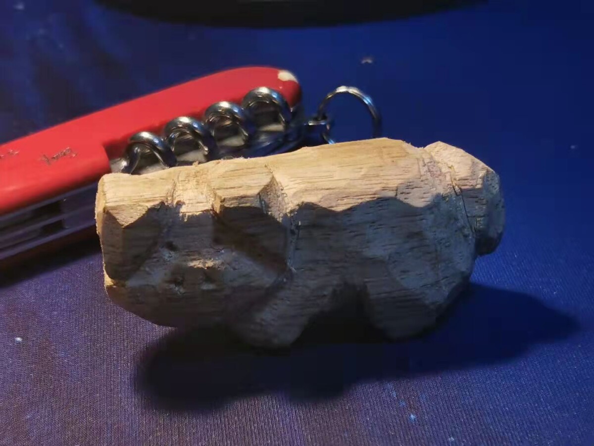 写个脚本，问候你今天情绪稳定不